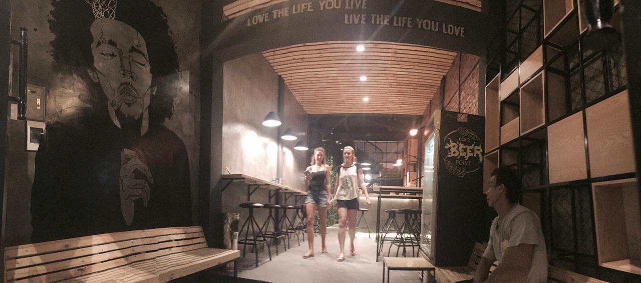 Golden Snake Hostel Ханой Екстериор снимка