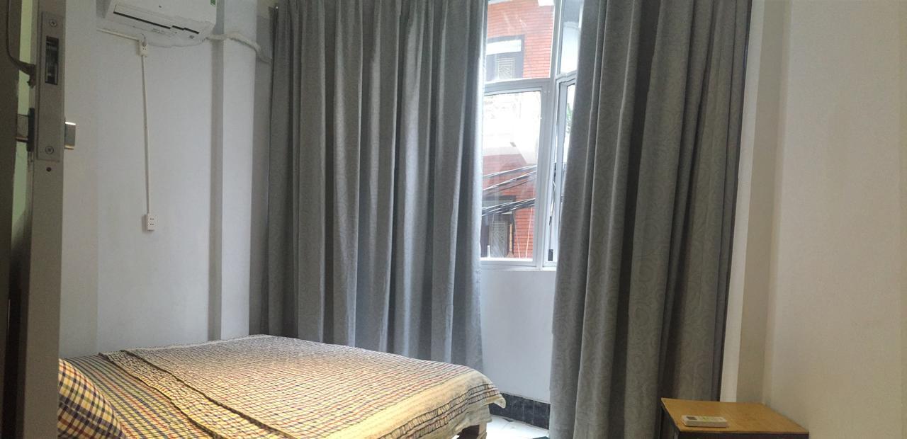 Golden Snake Hostel Ханой Стая снимка