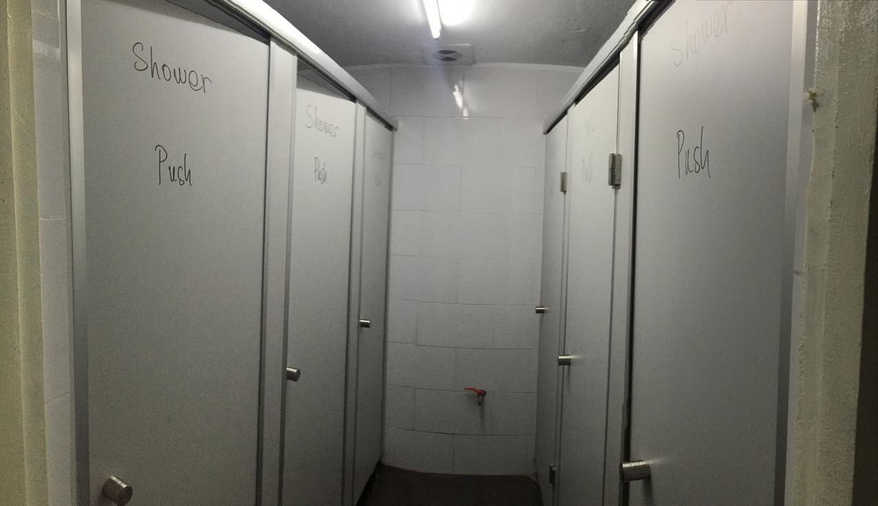 Golden Snake Hostel Ханой Екстериор снимка
