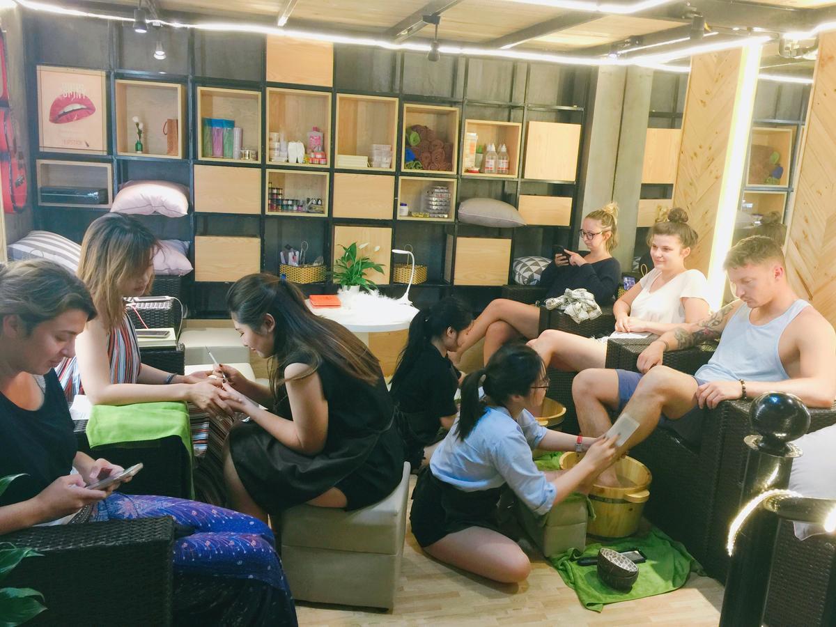 Golden Snake Hostel Ханой Екстериор снимка