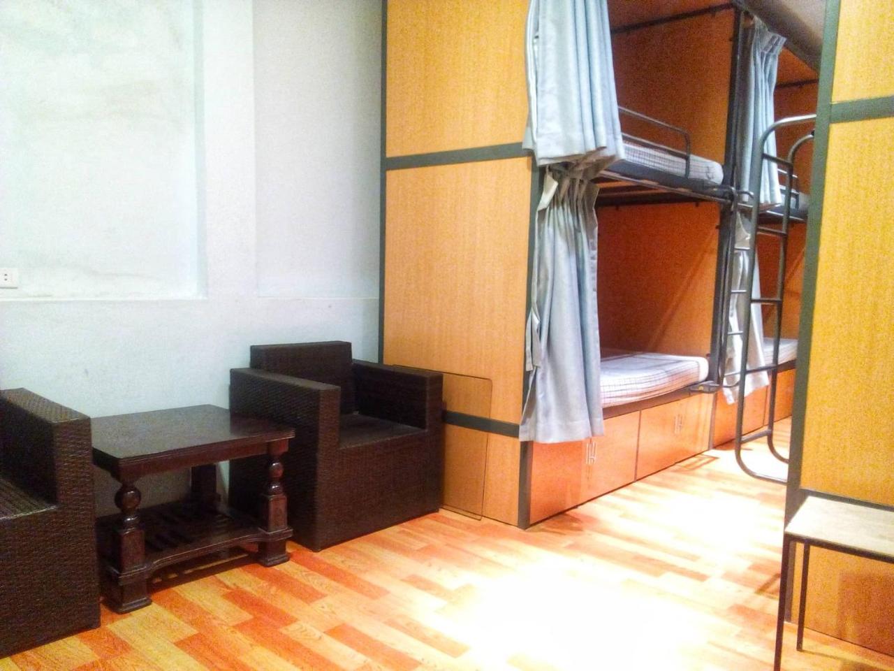 Golden Snake Hostel Ханой Екстериор снимка